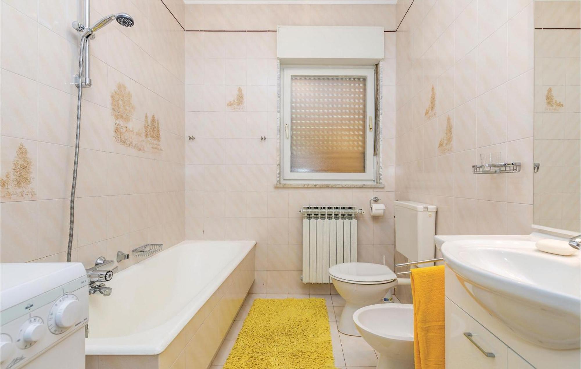 Nice Apartment In Lovran With Kitchen Bagian luar foto