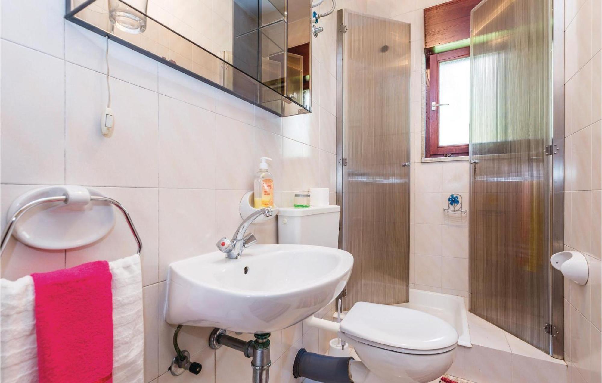 Nice Apartment In Lovran With Kitchen Bagian luar foto