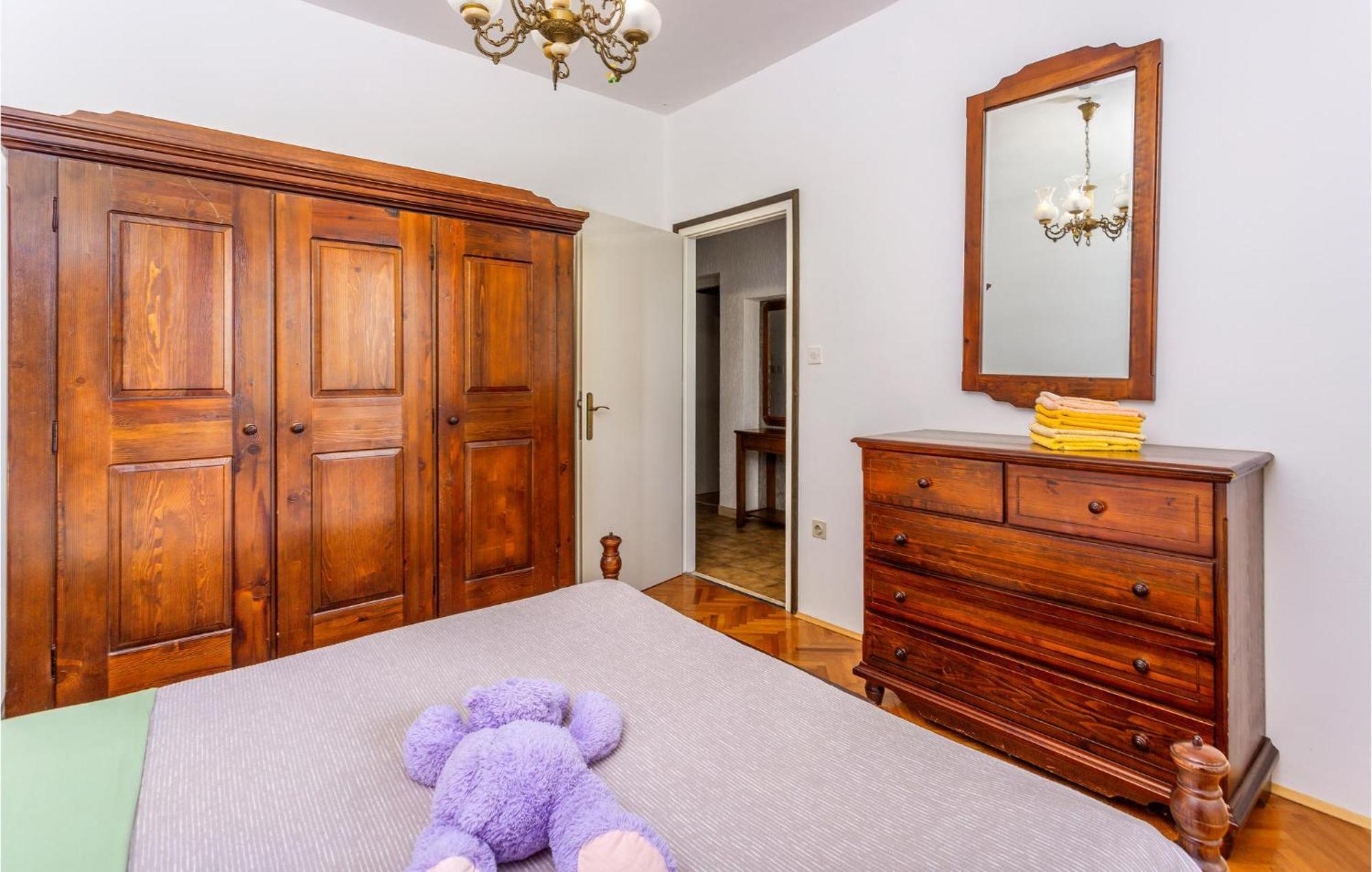 Nice Apartment In Lovran With Kitchen Bagian luar foto